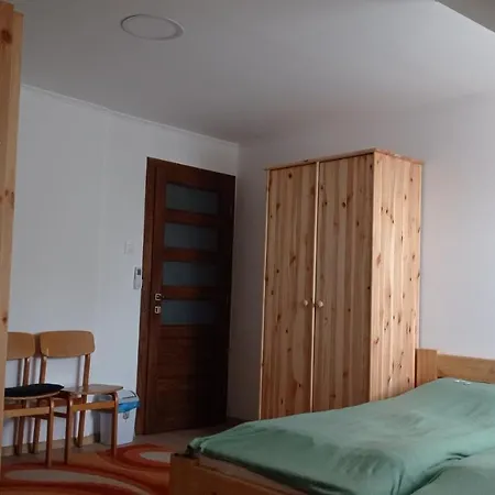 Forras Vendeghaz & Kavezo Pensjonat Nyírbátor